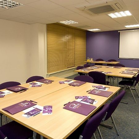 Premier Inn Manchester Central ภายนอก รูปภาพ