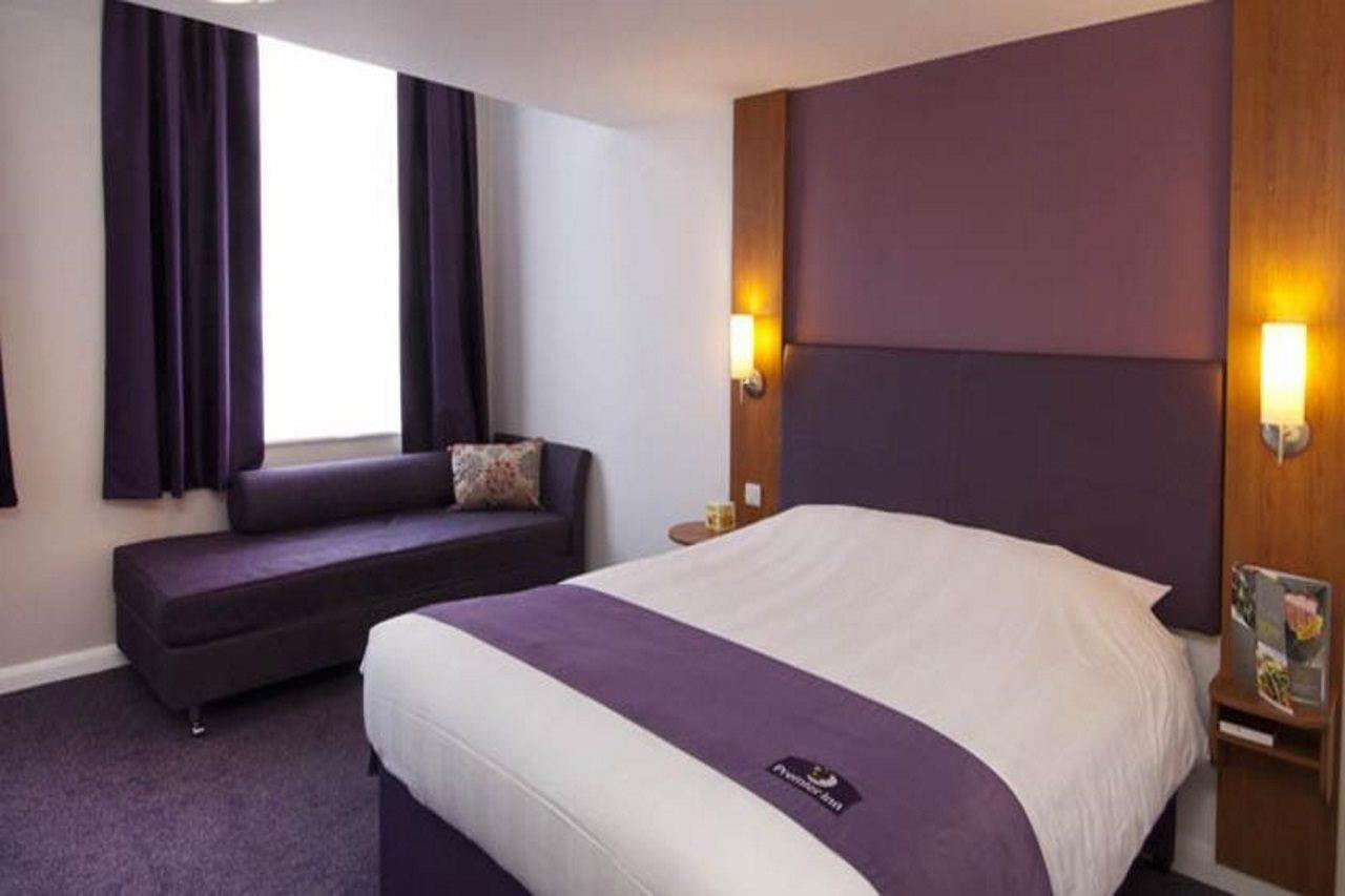Premier Inn Manchester Central ภายนอก รูปภาพ