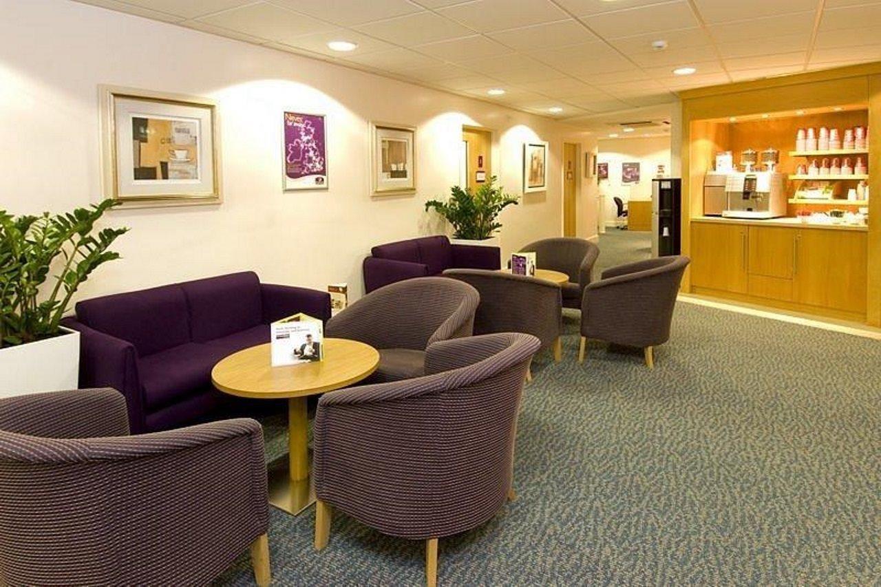 Premier Inn Manchester Central ภายนอก รูปภาพ