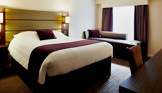 Premier Inn Manchester Central ภายนอก รูปภาพ
